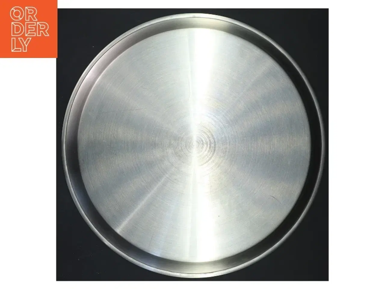 Billede 3 - Rundt stål serveringsfad (str. Ø 26x1 cm)