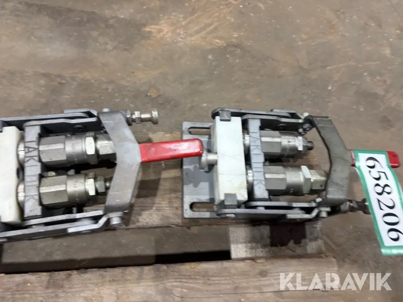 Billede 2 - Hydraulisk hurtig skifte 2 styk