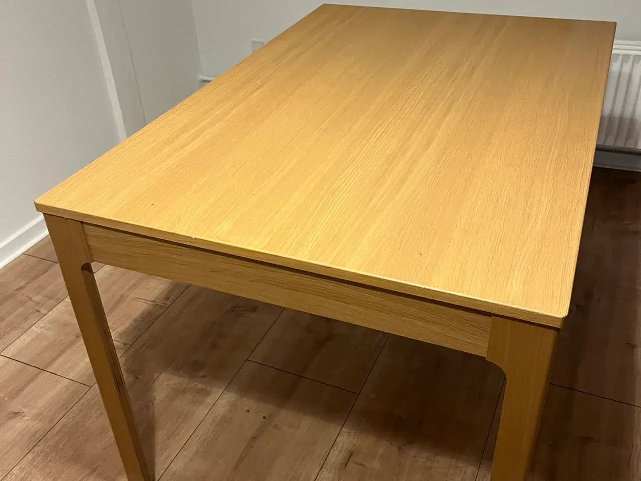 Billede 1 - Spisebord - Ekedalen