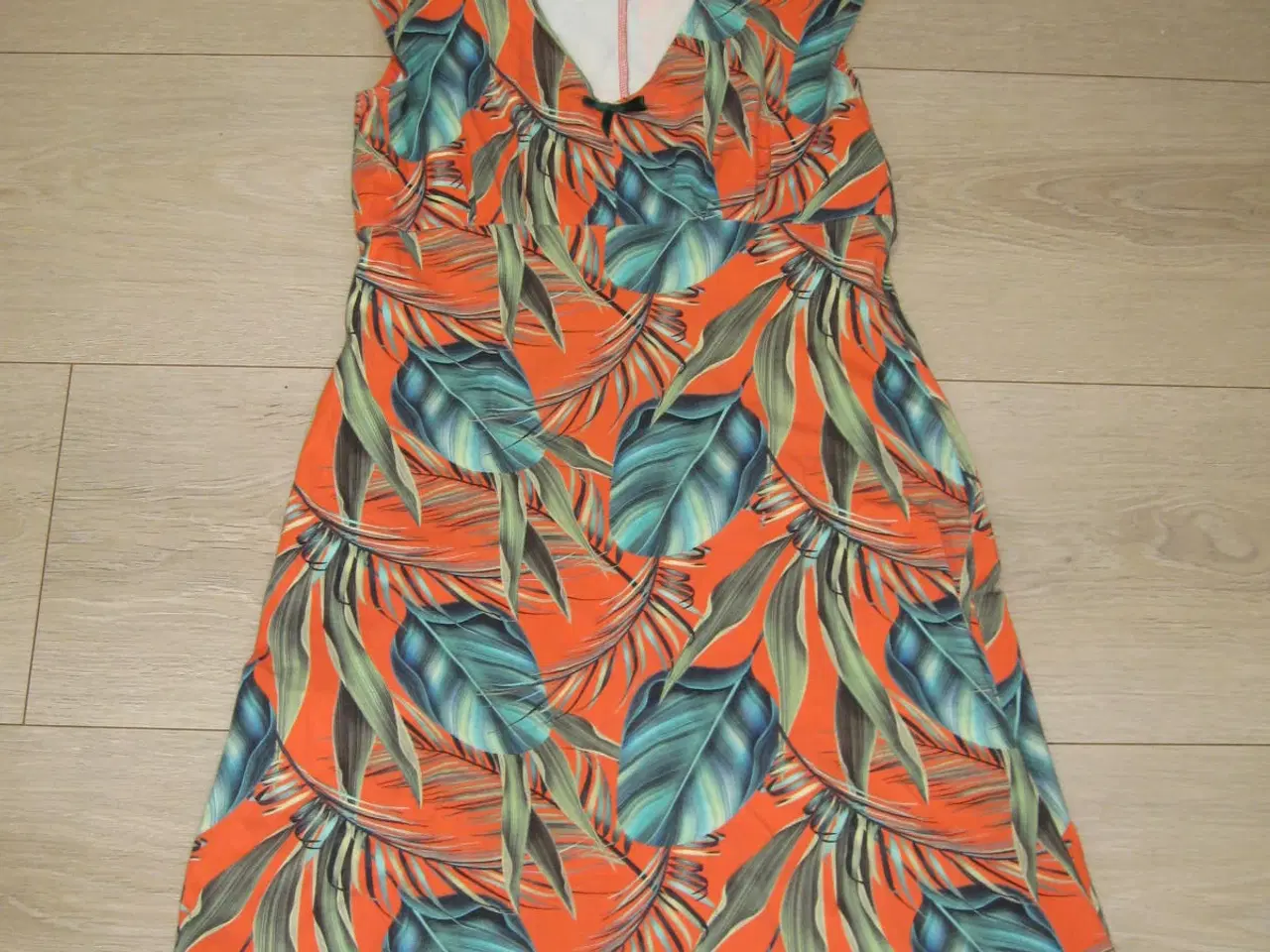 Billede 1 -  Dazzle Me kjole str S