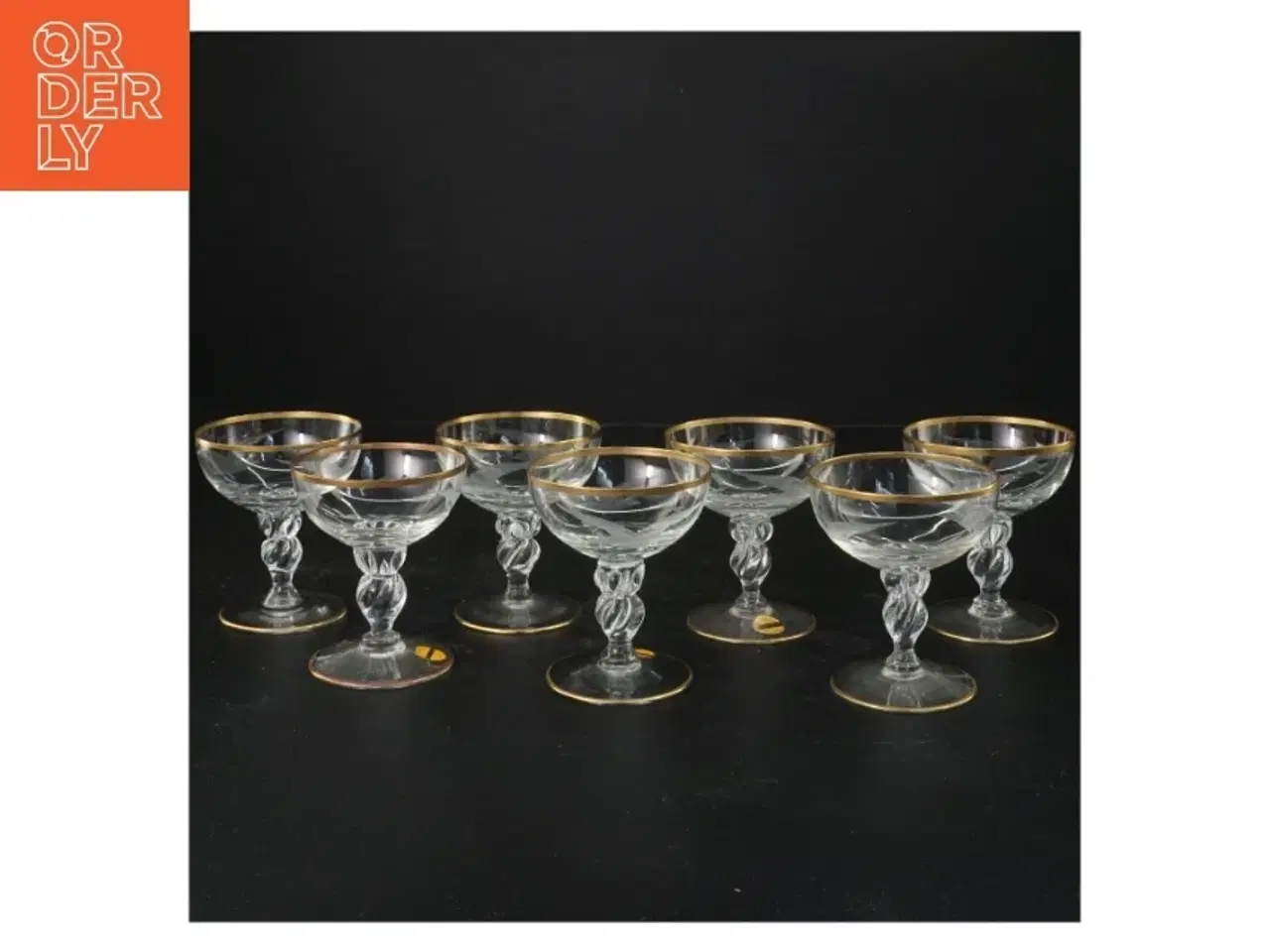 Billede 2 - Champagneglas med guldkant Lyngby glas"måge"(str. 8x7 cm)