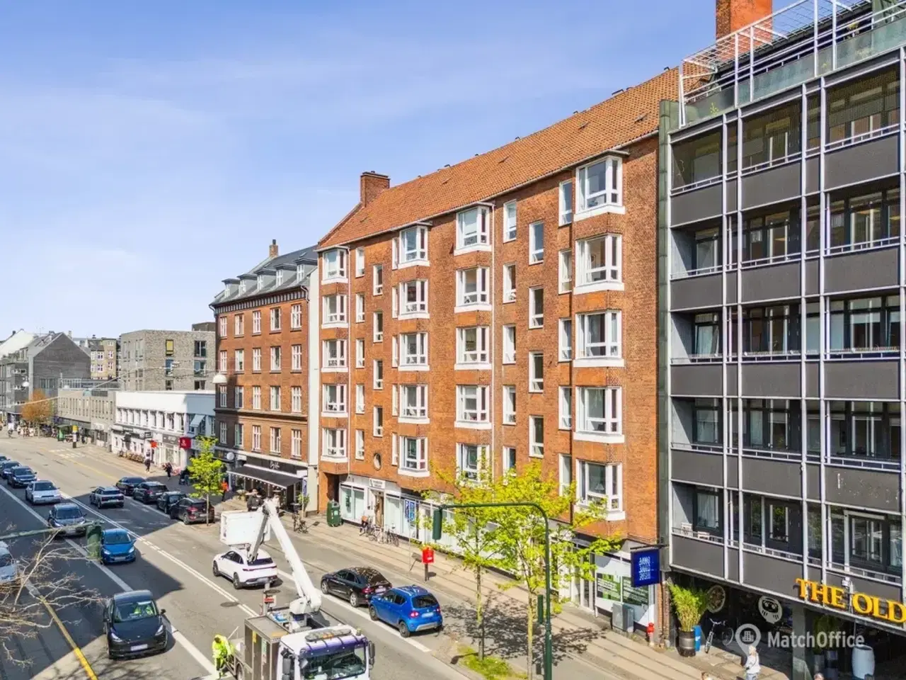 Billede 1 - Pakeringspladser 3 & 7 udlejes – Smallegade 4-6. Frederiksberg