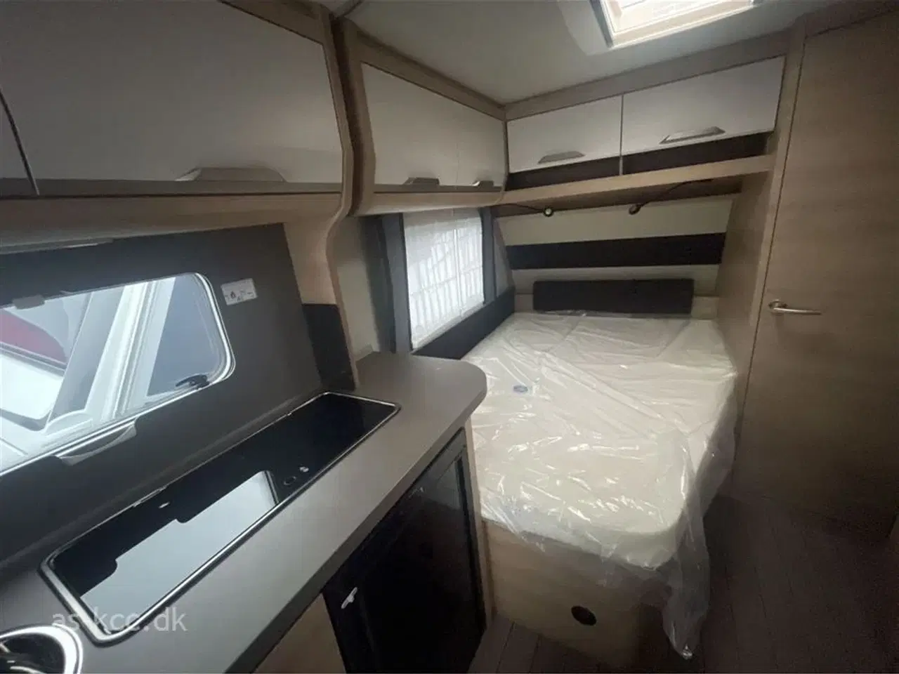 Billede 5 - 2026 - Knaus Südwind Black Selection 450 FU