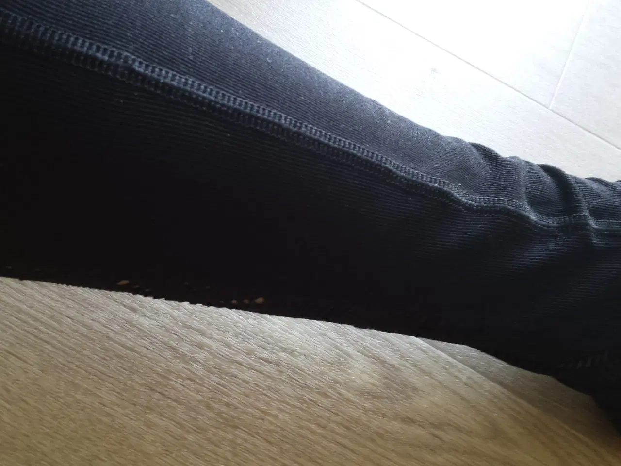 Billede 3 - Gai+Lisva sorte leggings med blondeudskæring