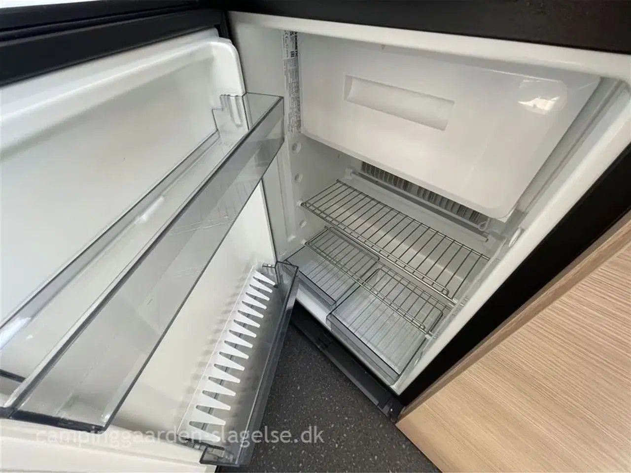 Billede 8 - 2024 - Adria Aviva 400 PS   KOMMISSIONSVOGN