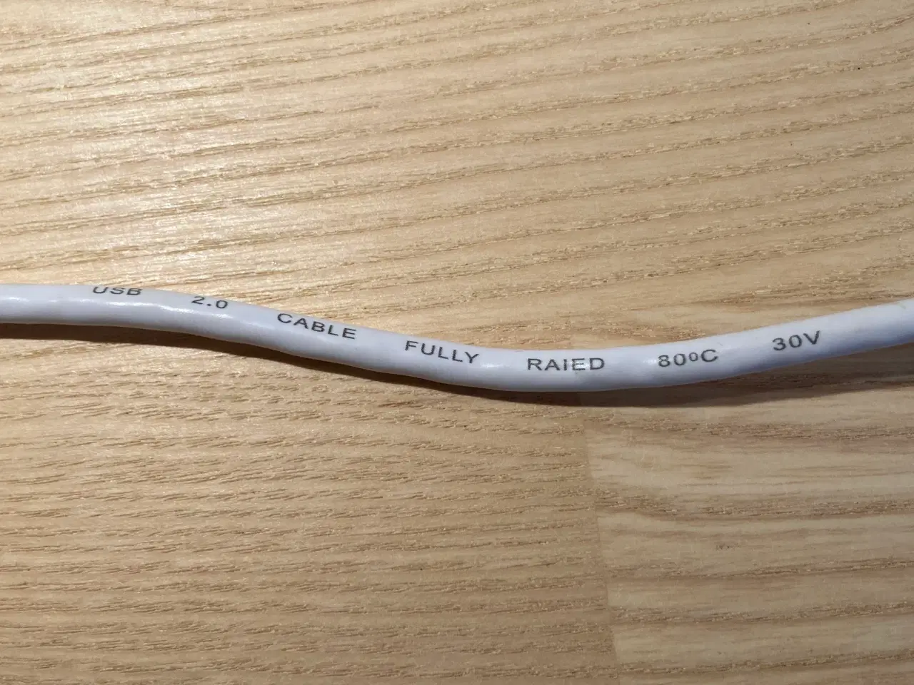 Billede 4 - Hvidt USB 2.0 kabel med USB-A/USB mini B.