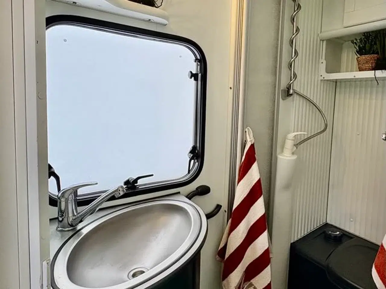 Billede 1 - Autocamper dethleffs globetrotter 