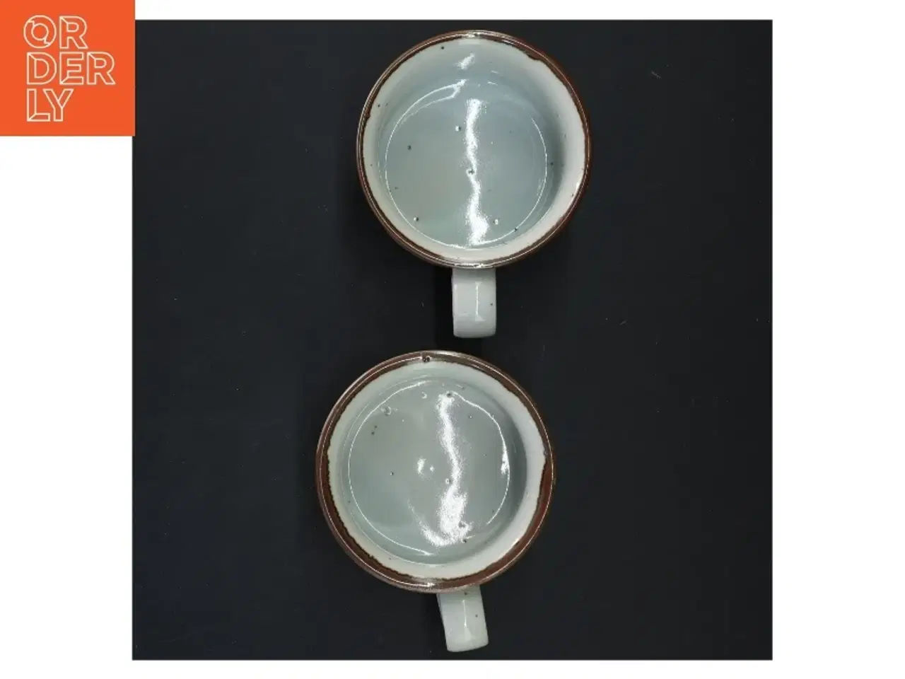 Billede 2 - To keramikkopper (str. 6,5x11 cm)