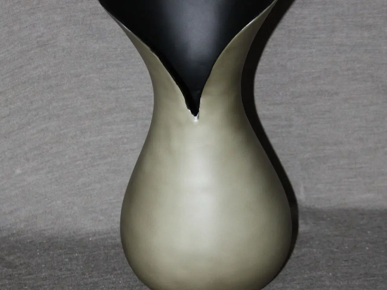 Billede 3 - Mathias Paris vase højde 26 cm