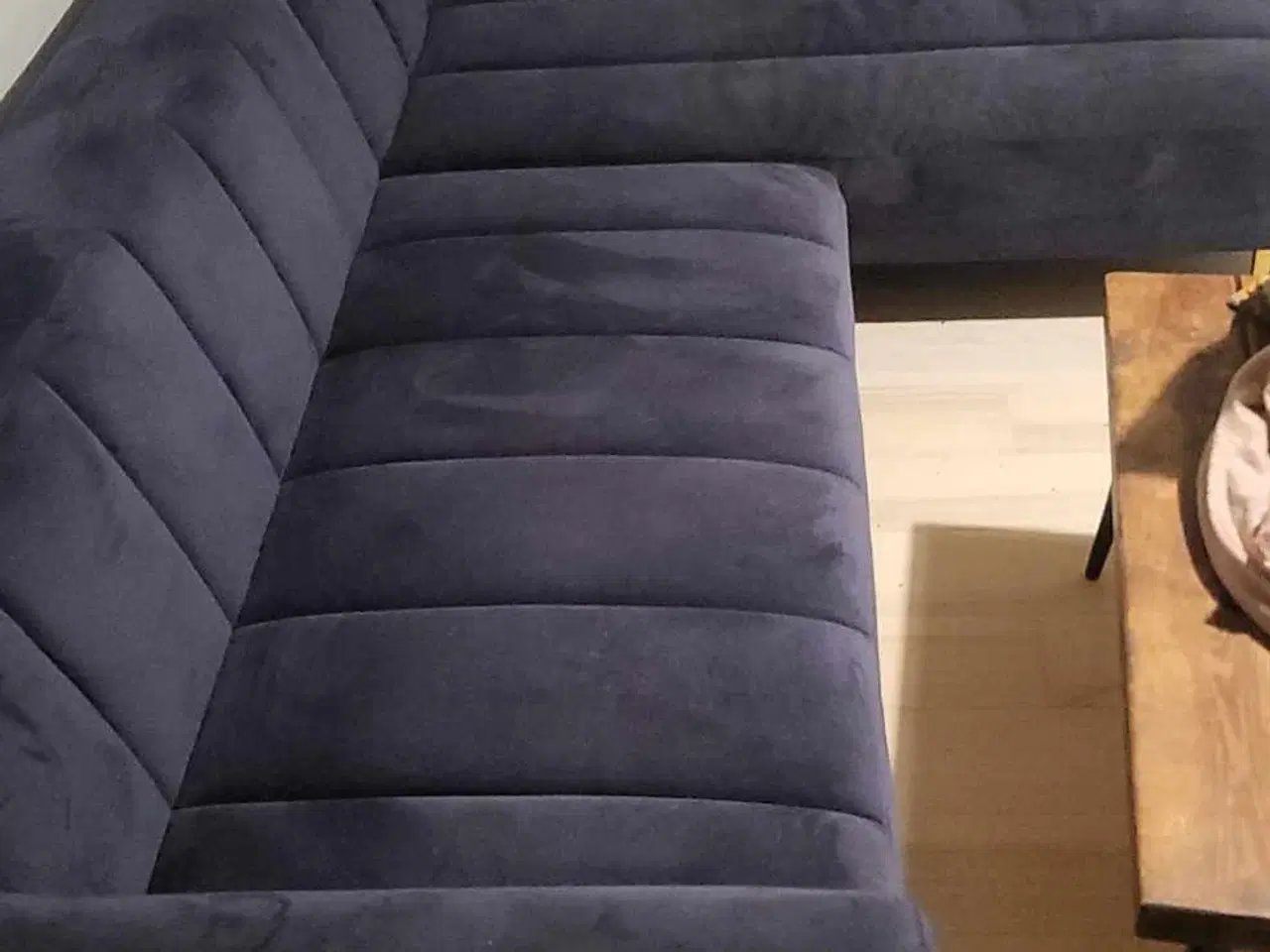 Billede 2 - Sofa i velour 