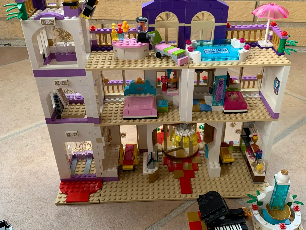 Billede 7 - Lego Friends 41101 Grand Hotel 