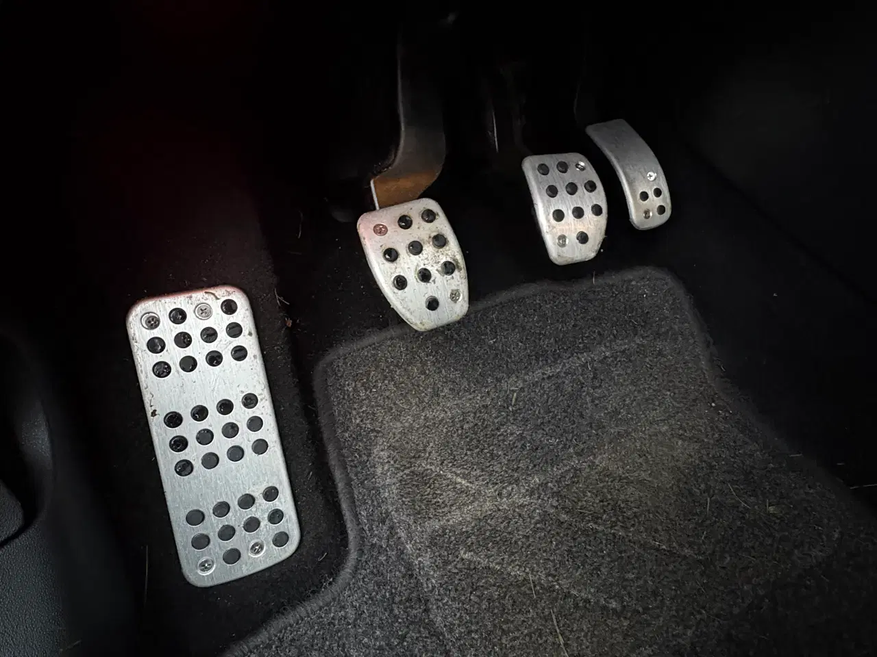 Billede 16 - Citroen DS3 1,6 HDI 92 HK - Virkelig Velholdt..