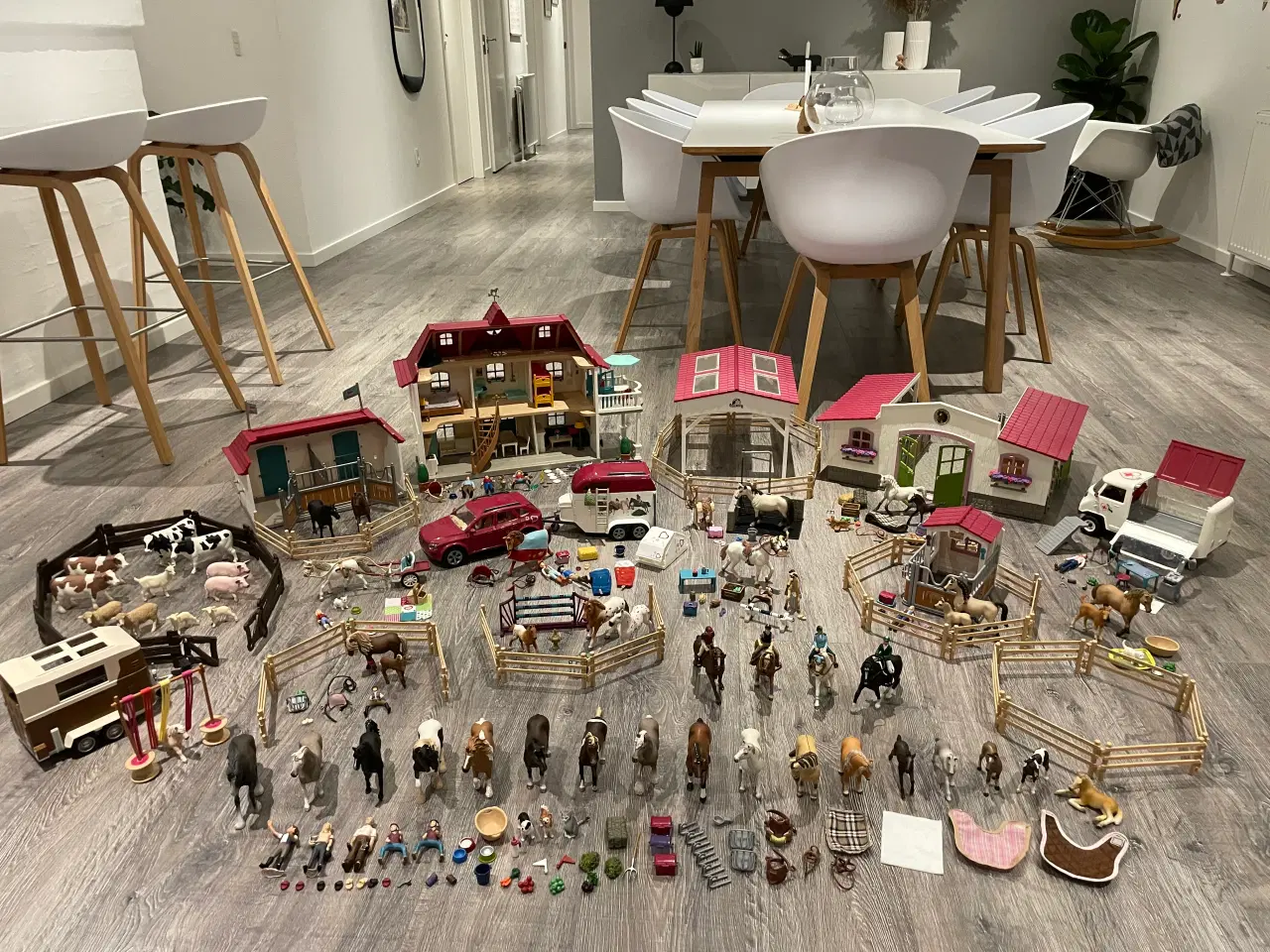 Billede 2 - Kæmpe Schleich samling (Nypris 8500,-)