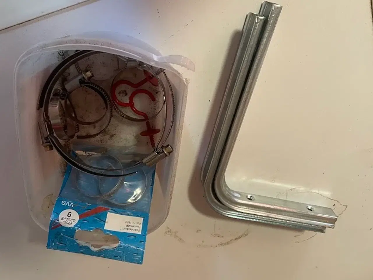 Billede 4 - Værktøjskasse med blandet indhold samt ca 68 cd