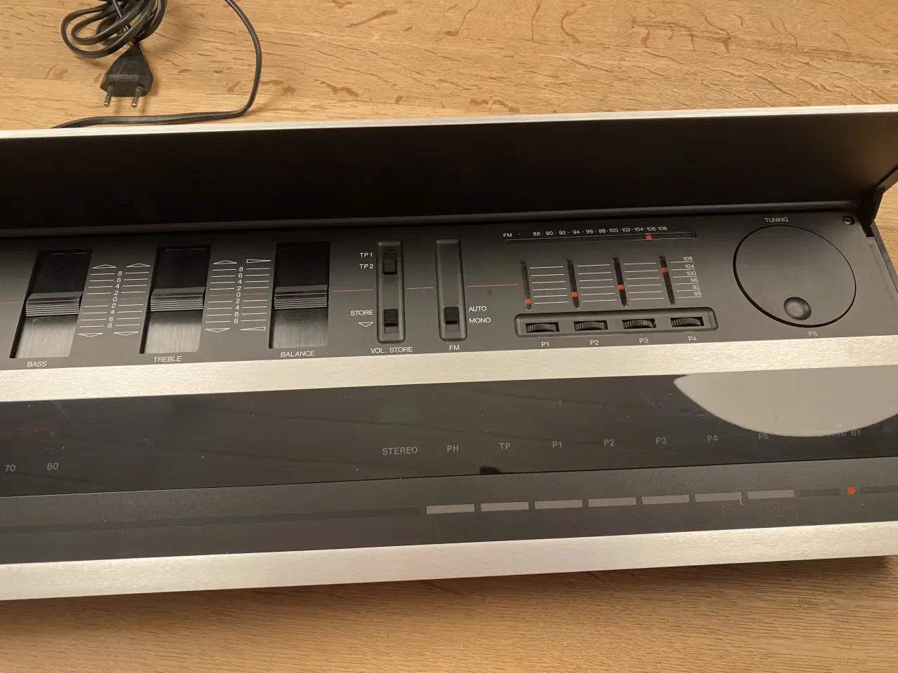 Billede 4 - Stereo radio fra Bang og Olufsen - Beomaster 3000