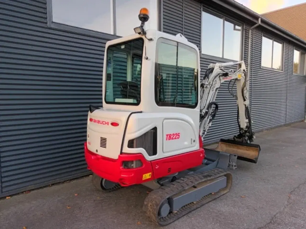 Billede 3 - Takeuchi tb225