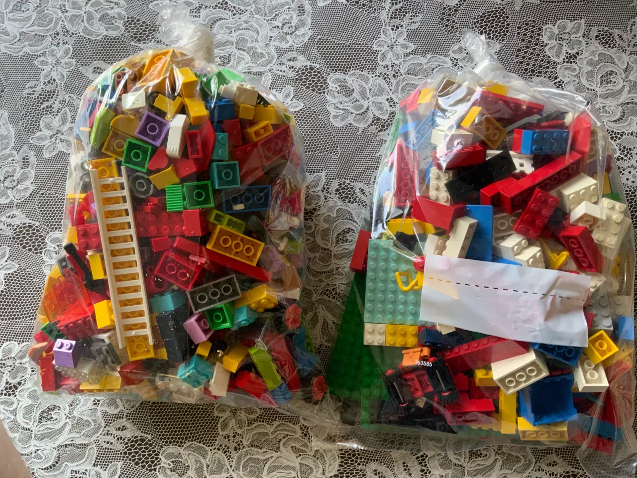 Billede 4 - OVER 1,8 KG BLANDEDE LEGO KLODSER 