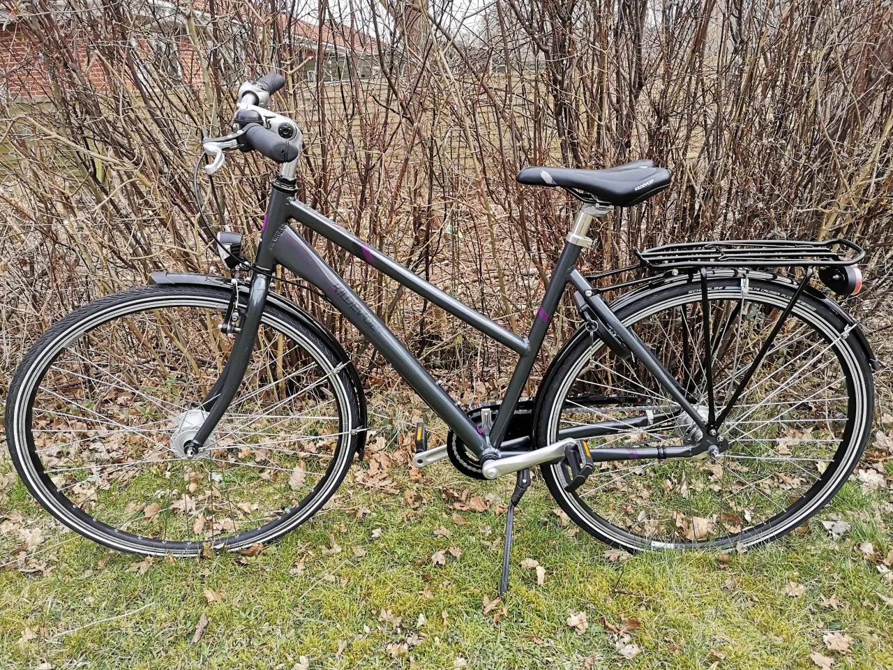 Billede 1 - Næsten ny Kildemoes dame - pige cykel 28" , 7 gear