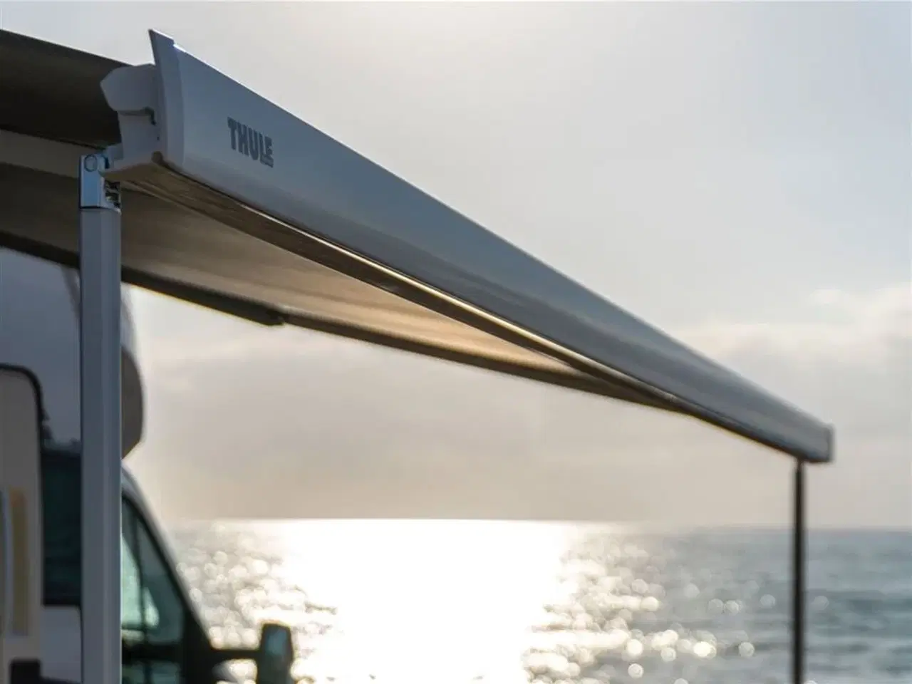 Billede 15 - 2026 - Benimar Tessoro T463   Automat gear - Dieselfyr - 12V kompressor køl - 200W solcelle