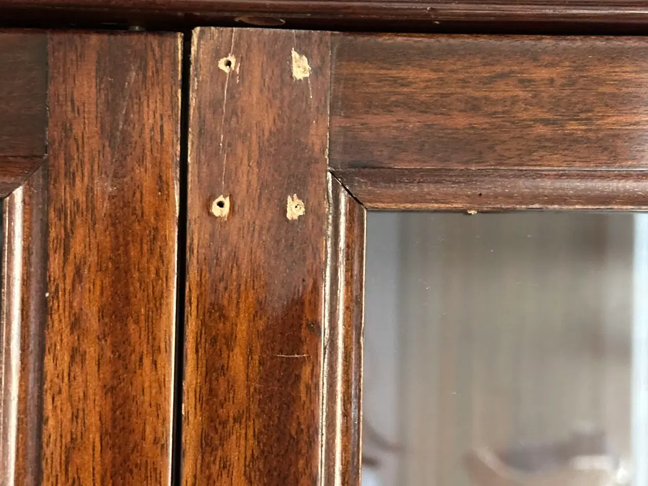 Billede 4 - Snedkerlavet vitrine