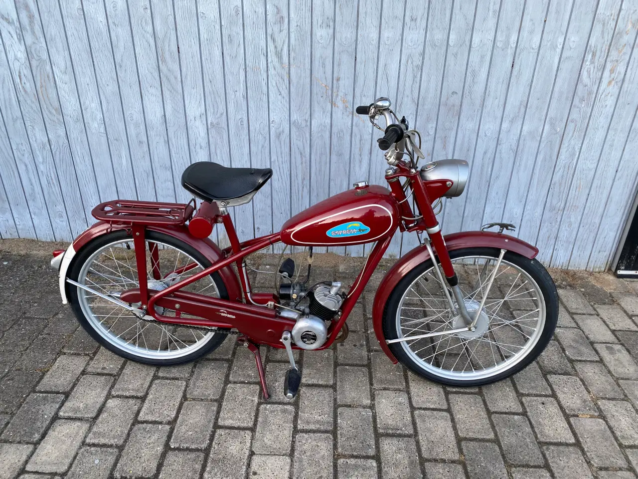 Billede 1 - Express knallert