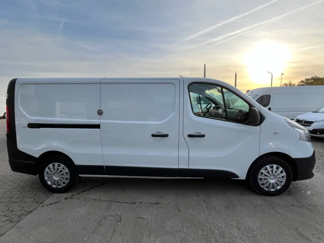 Billede 5 - Renault Trafic T29 2,0 dCi 120 L2H1