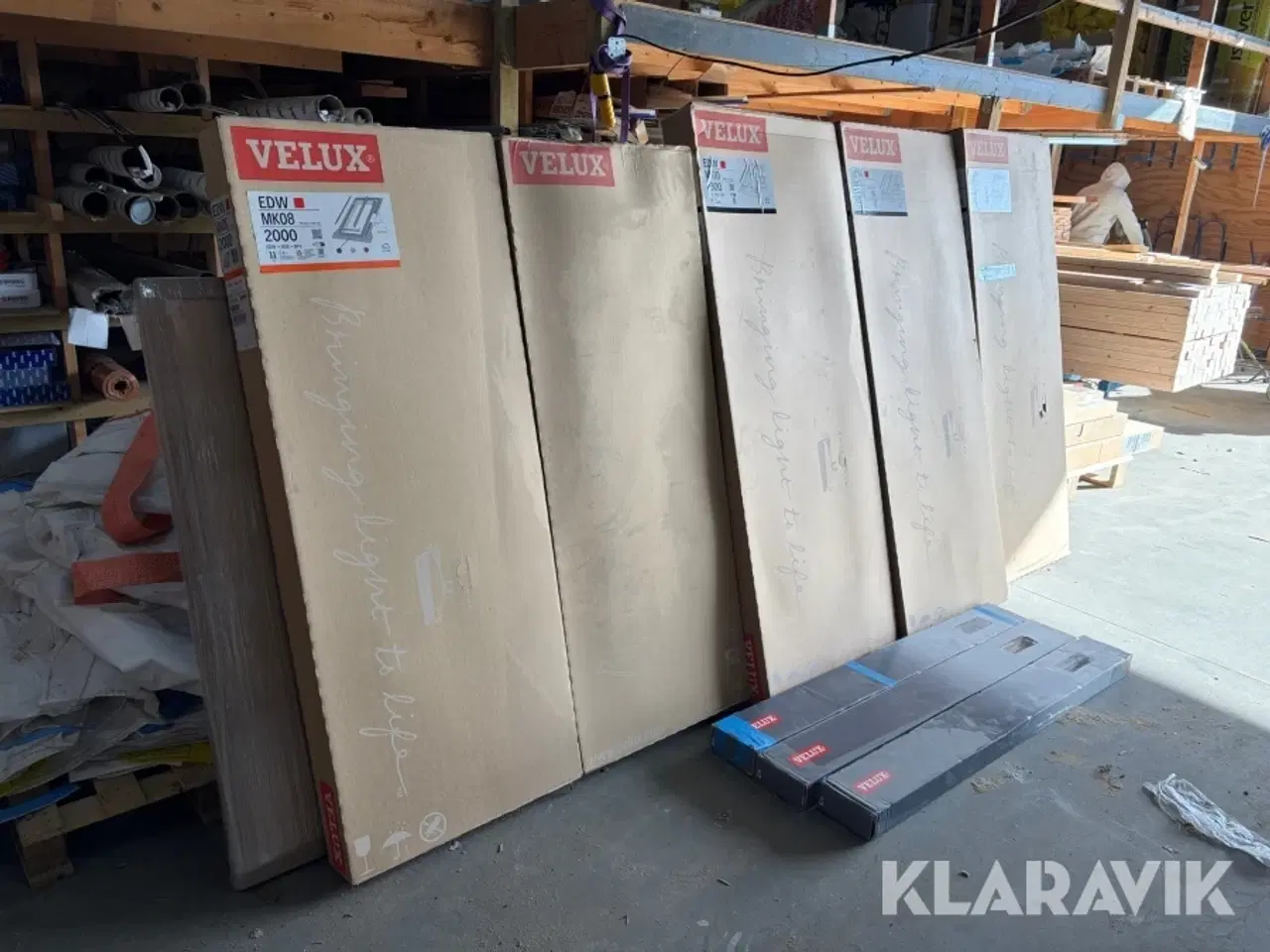 Billede 3 - Blandet inddækninger Velux 5 styk + 3 styk gardiner