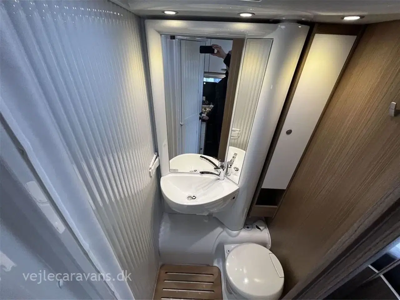 Billede 13 - 2022 - Carado V132 15 Edition "All-in"