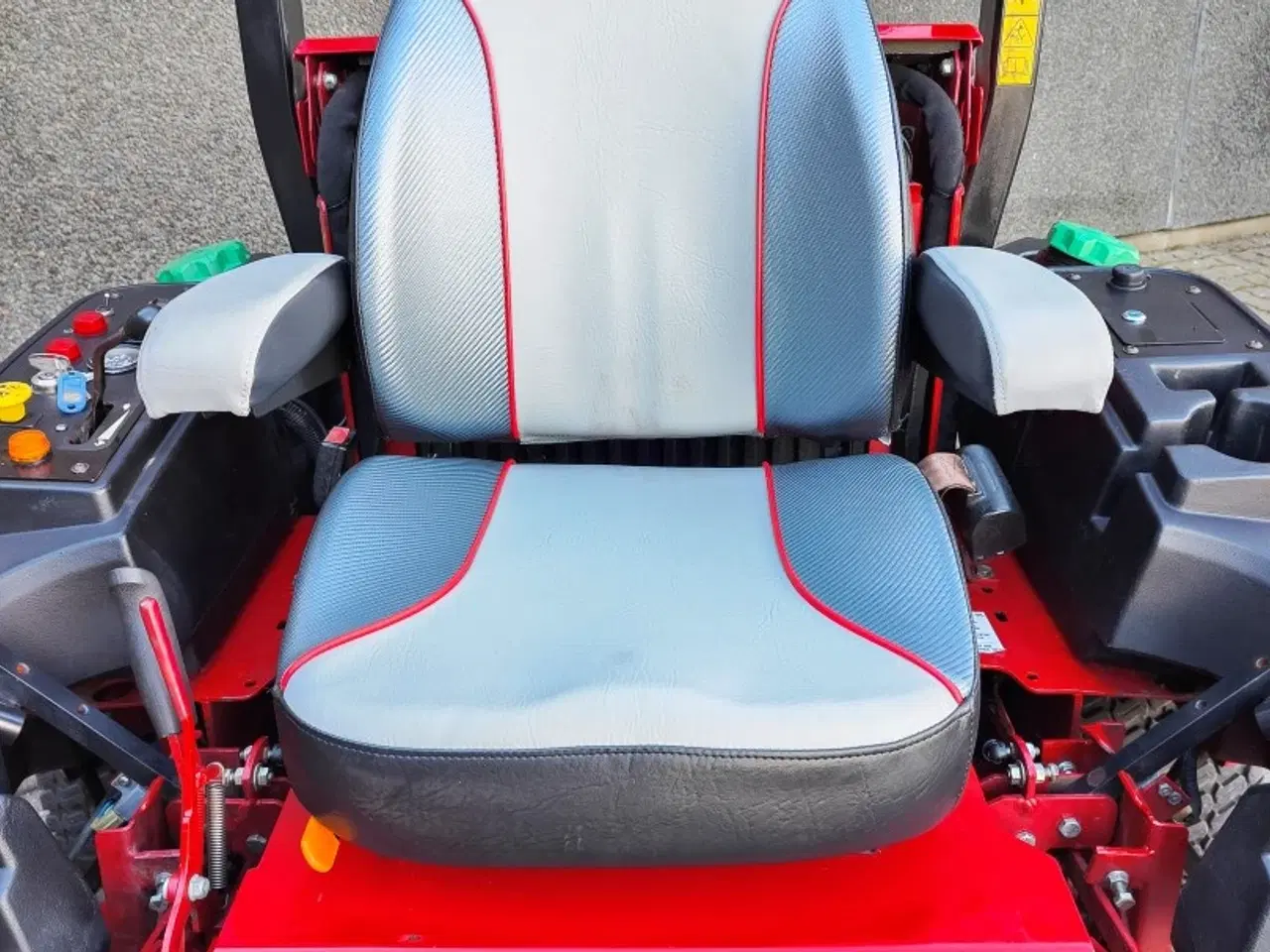 Billede 2 - Ferris ZT5100IS-72" plæneklipper – 33HK diesel