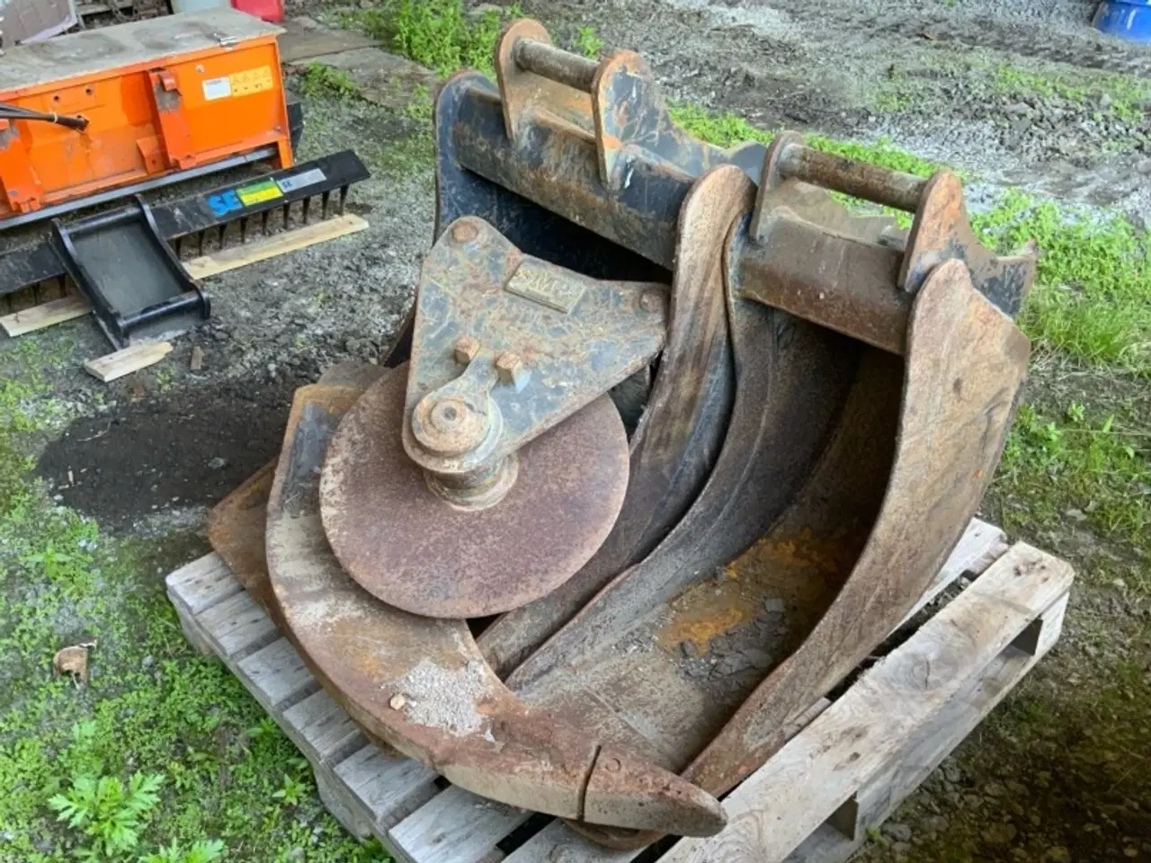 Billede 8 - CAT 305E2 gravemaskine med Rototilt og redskaber