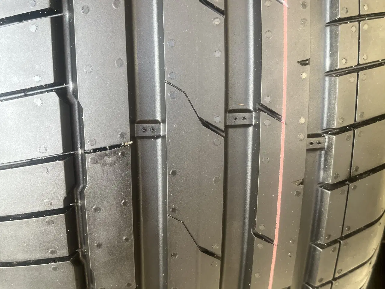 Billede 7 - Nye 235-55-19 Sommerdæk Hankook.