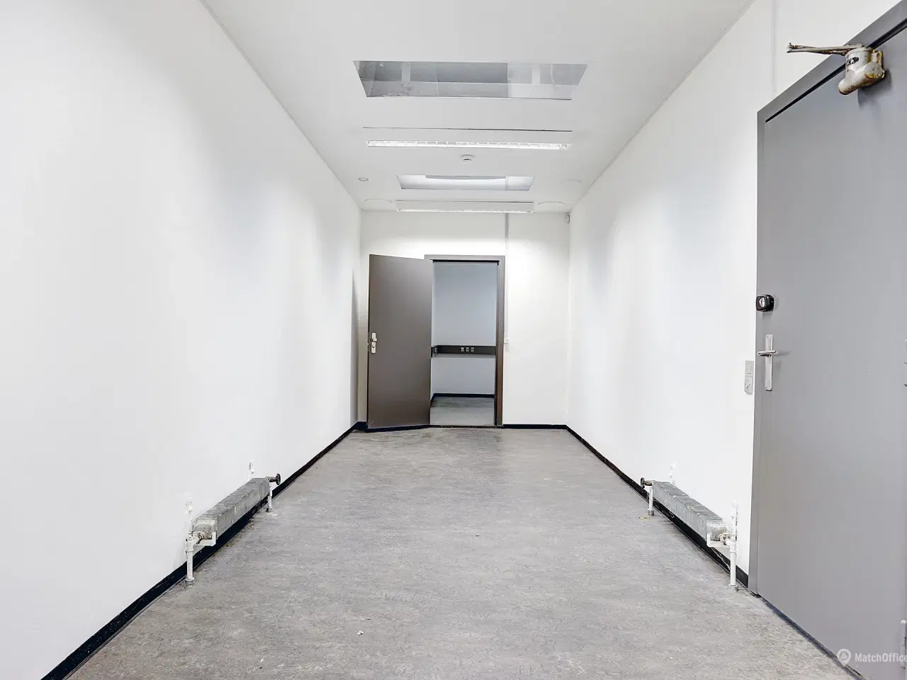 Billede 11 - Kontor/showroom velegnet til undervisningsformål, handel mm