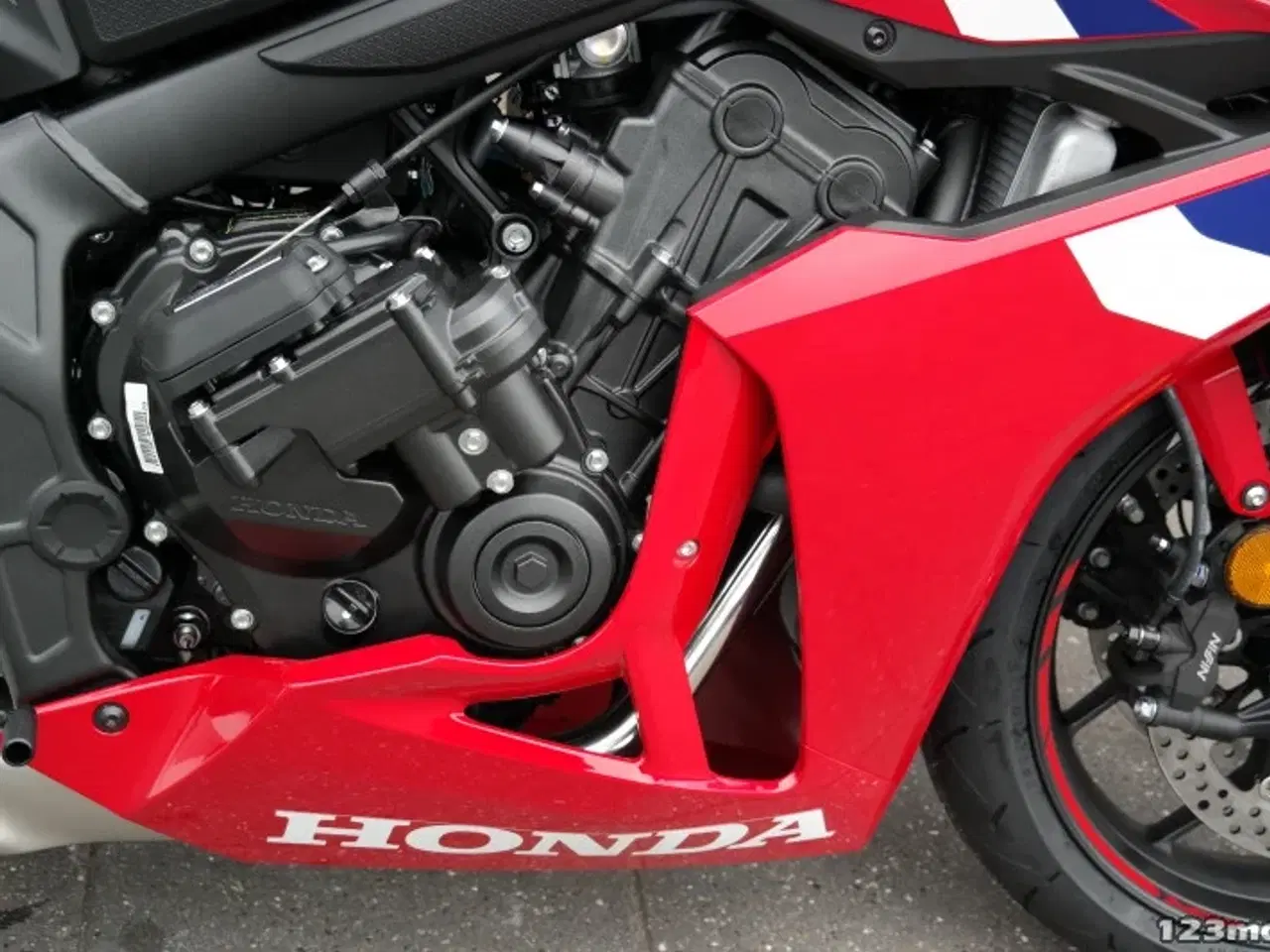 Billede 10 - Honda CBR 650 RC MC-SYD BYTTER GERNE  5 ÅRS FABRIKS GARANTI