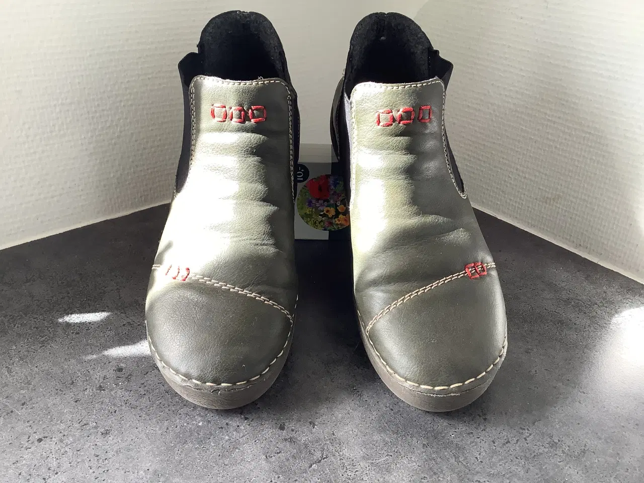 Billede 2 - RIEKER kort støvle 40 