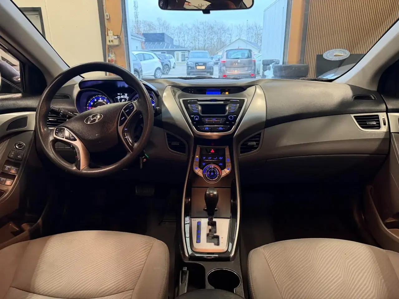 Billede 9 - Hyundai Elantra 1,8 aut.