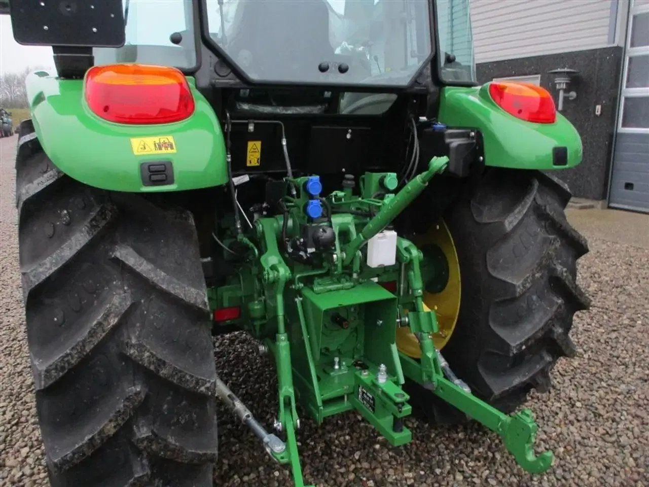 Billede 14 - John Deere 5075E  med koblings frit vendergear ved rattet og 40kmt gearkasse