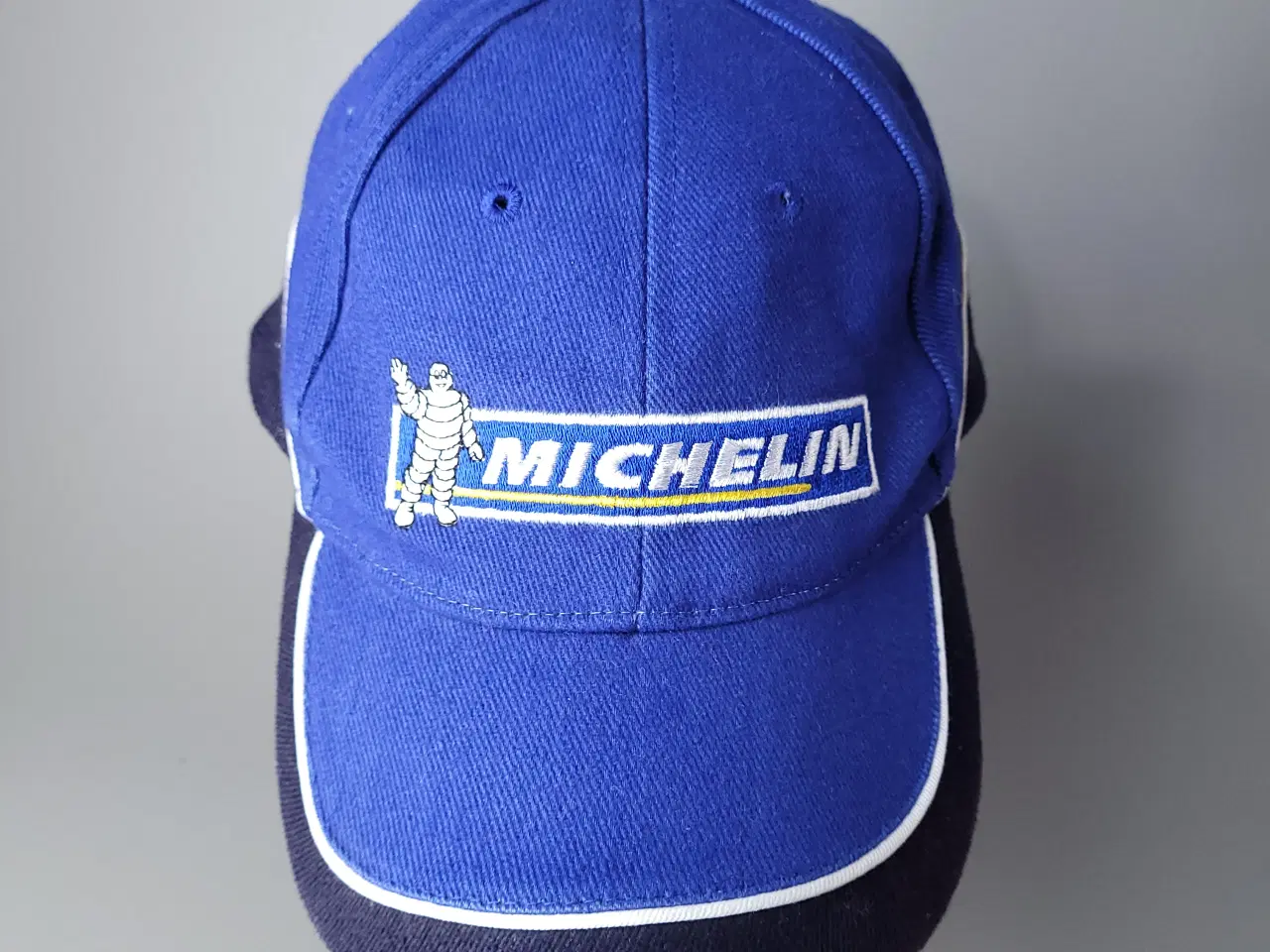 Billede 1 - ⭐️· Fed Michelin Kasket - Blå med Bibendum logo