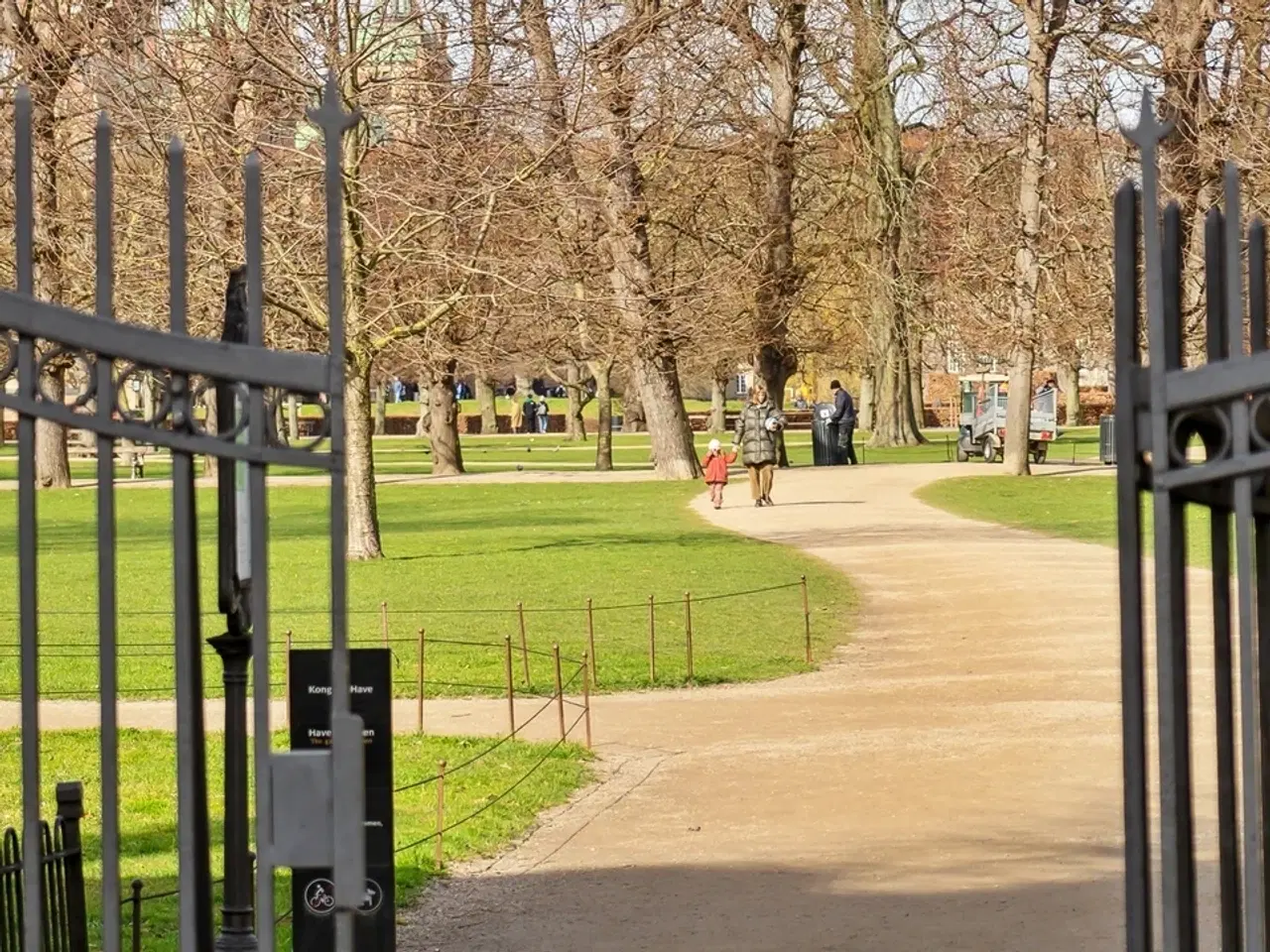 Billede 8 - Dronningens Tværgade P-plads