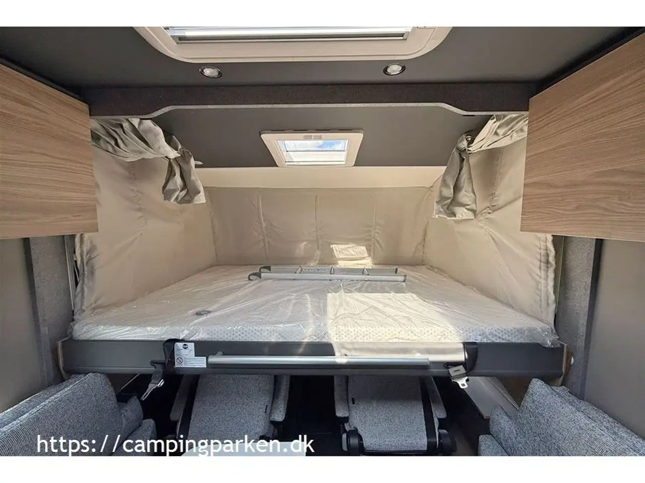 Billede 15 - 2025 - Dethleffs Trend I 7057 EBL   Superflot, nyudviklet Trend, 180 hk, automatgear, face-to-face siddegruppe, enkeltsenge