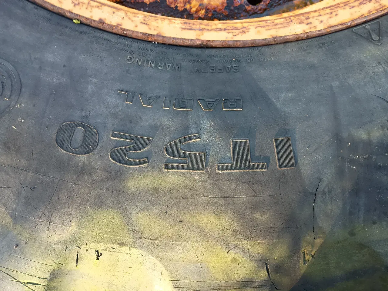 Billede 2 - 28 tommer bagdæk til gravemaskine 