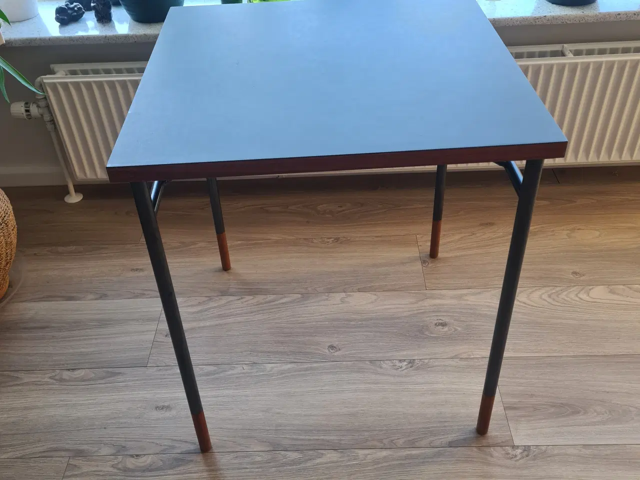 Billede 5 - Finn Juhl kvadratisk bord.