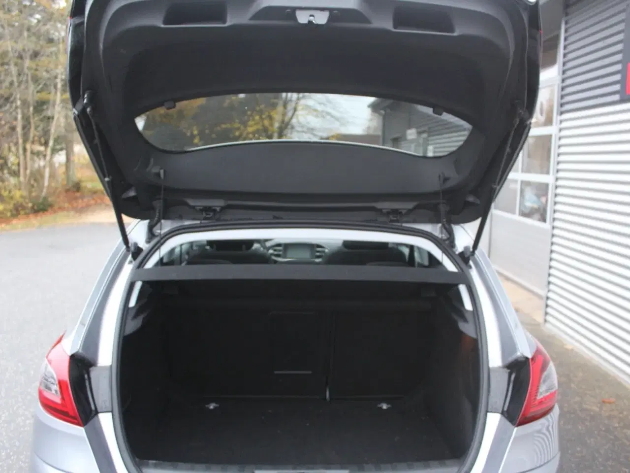 Billede 15 - Peugeot 308 1,6 BlueHDi 120 Selection Sky