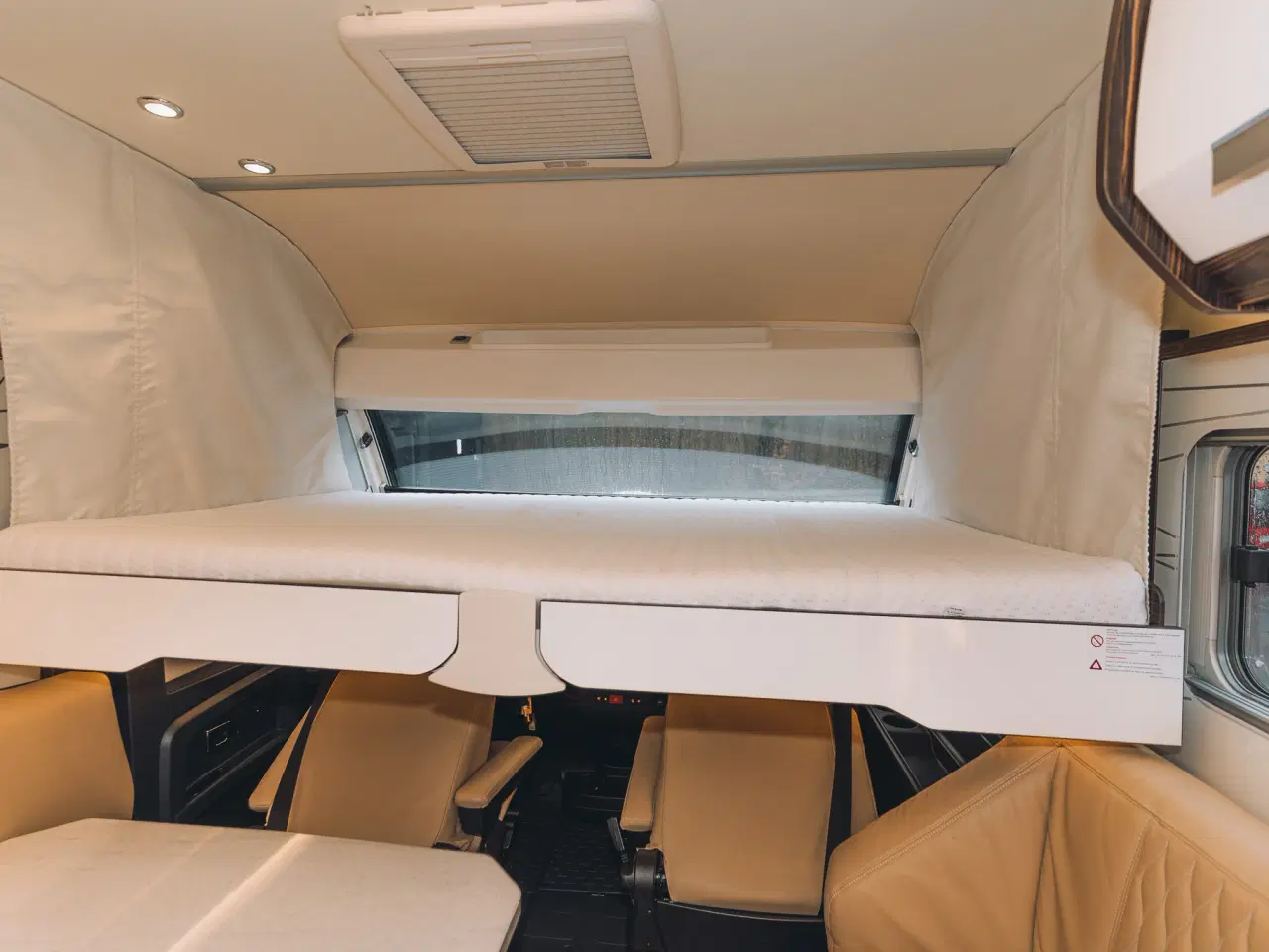 Billede 9 - Bürstner Elegance I 910 – luksuriøs helintegreret 