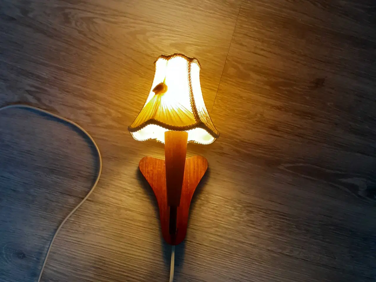 Billede 2 - Væglampe