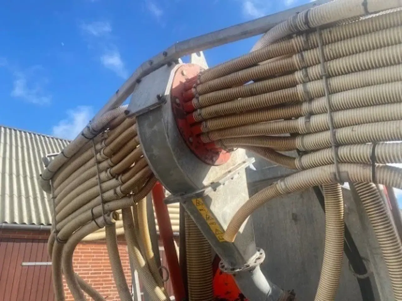 Billede 14 - SAK 10 Ton galvaniseret gyllevogn med 16 meter HARSØ slangebom