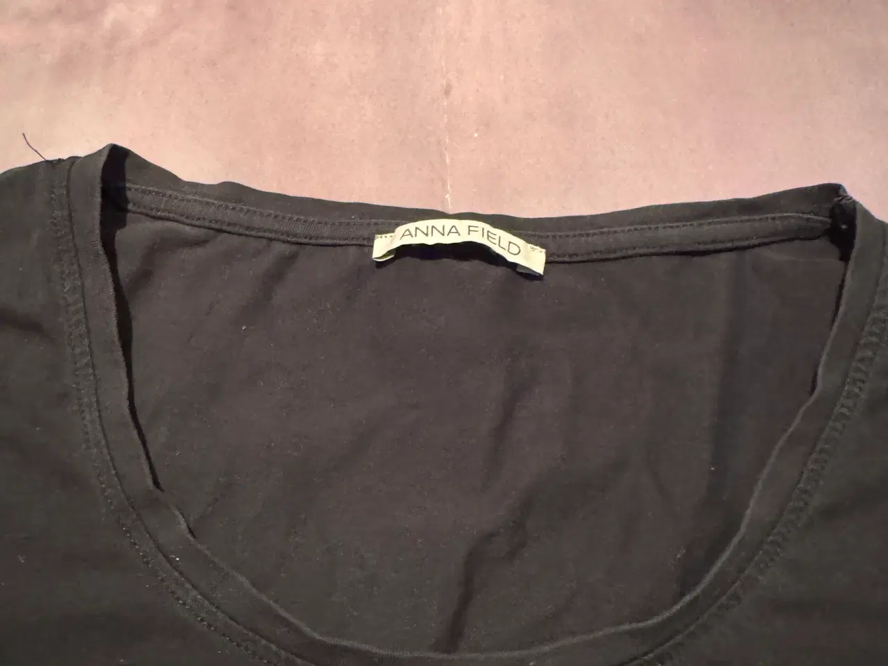 Billede 2 - Pæn trøje sælges