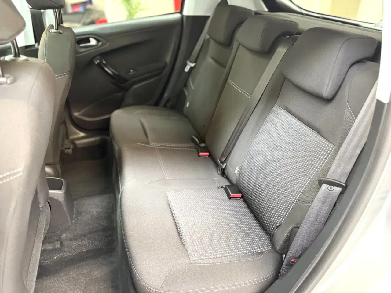 Billede 15 - Peugeot 208 1,5 BlueHDi 100 Prestige Sky