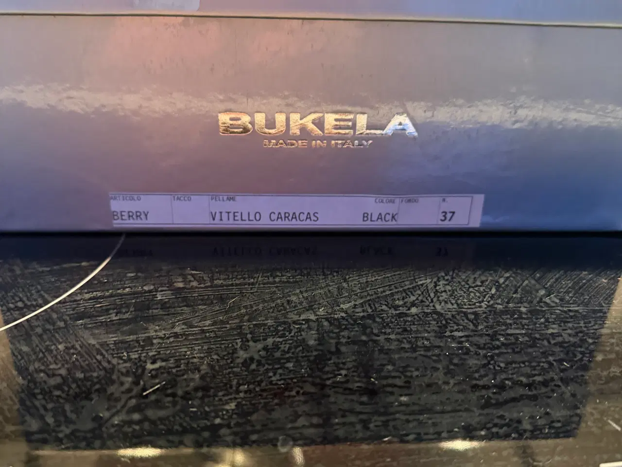 Billede 4 - Bukela vitello caracas str 37