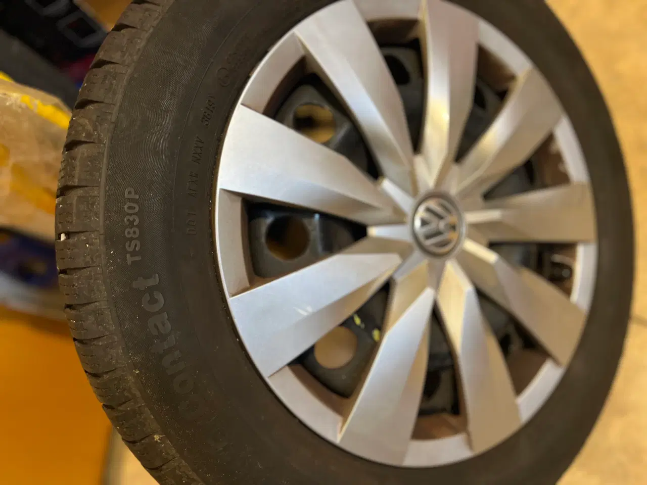 Billede 2 - VW vinterhjul Continental TS 830, 205/60 R16
