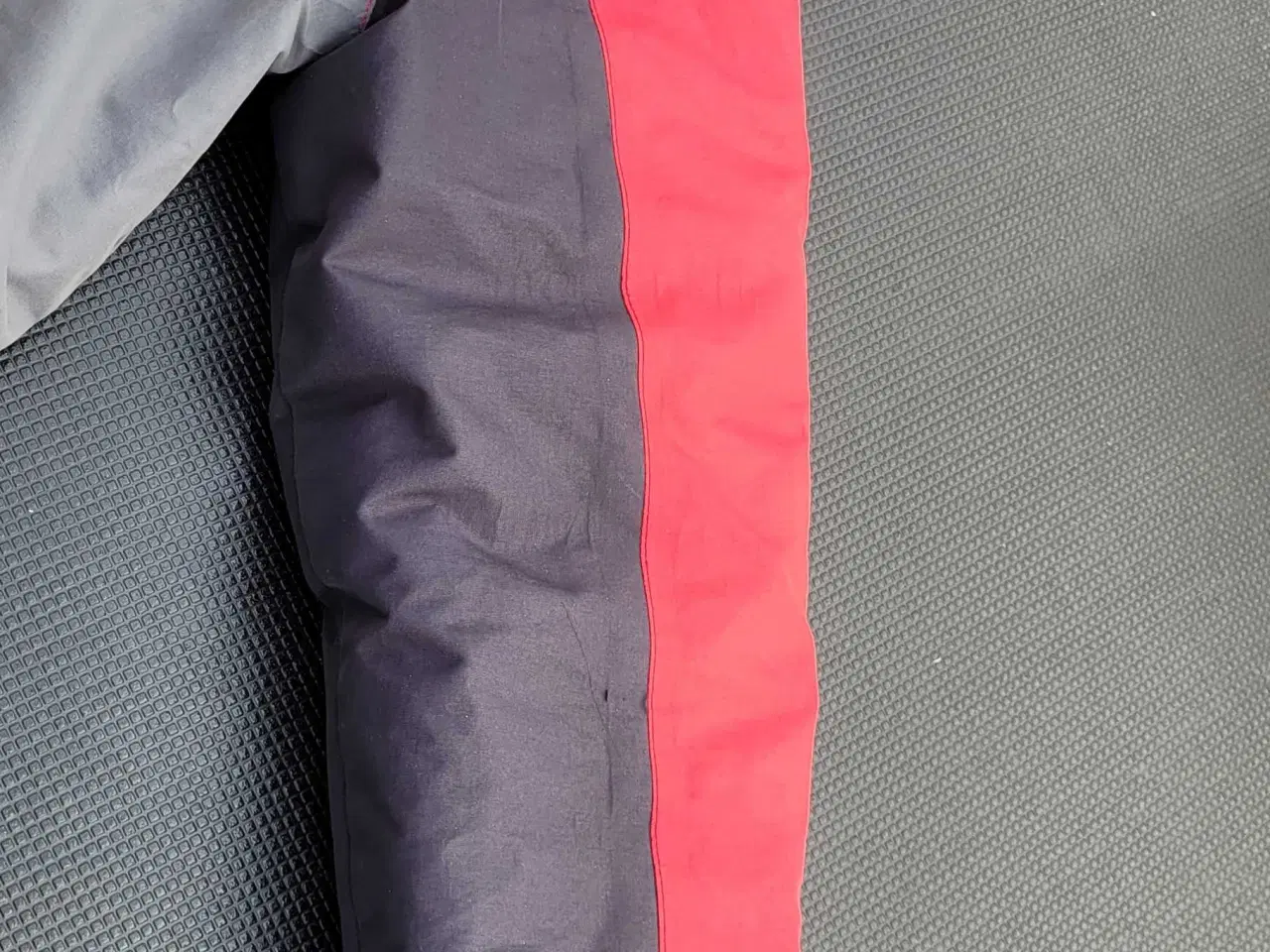 Billede 4 - Fleecejakke str 11-12 år. 150 kr.